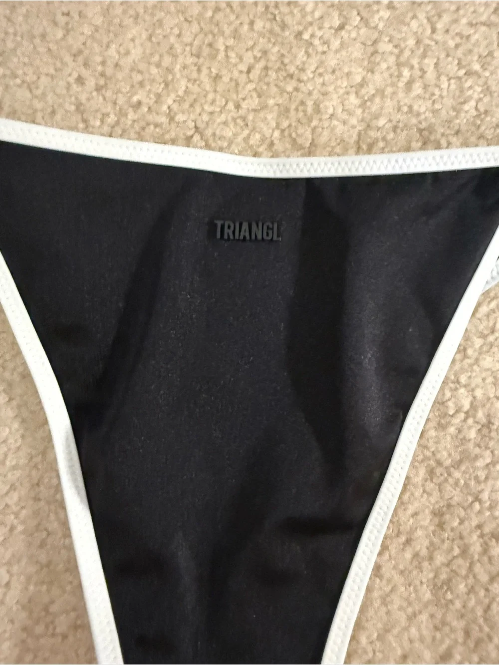 triangl swimwear Black & White Contrast Trim String Bikini, brand new, M/L